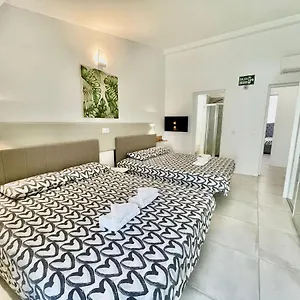 villa-12.in-canary-islands.com/
